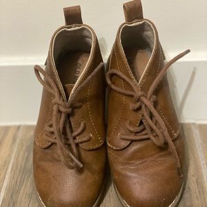 Boys dress shoes. Size 9